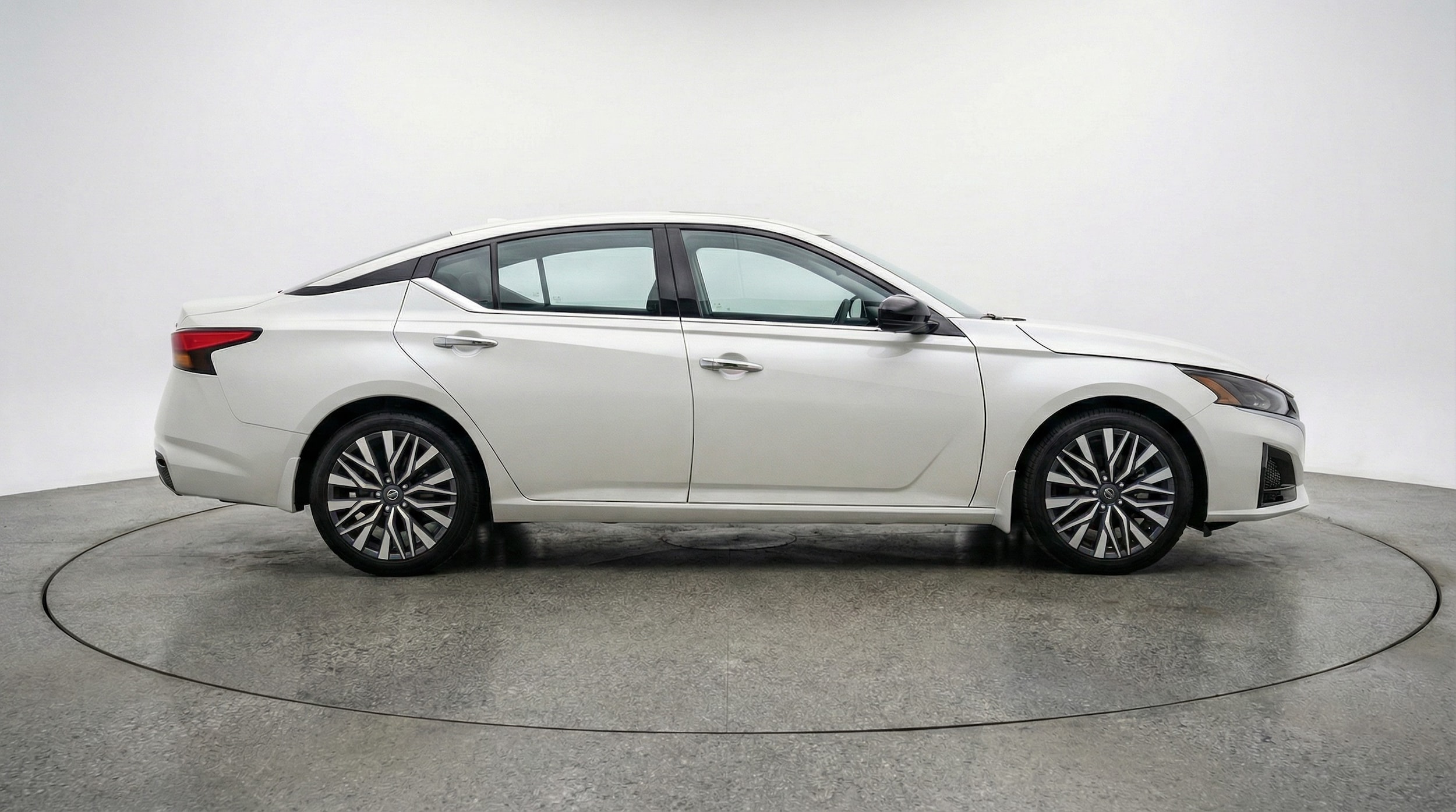 Thumbnail: 2025 Nissan Altima - 8