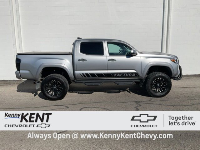 2018 Toyota Tacoma SR5 TRD Pro Sport photo 2