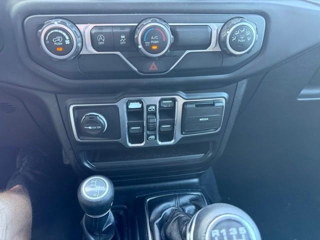 2020 Jeep Gladiator Sport S - Photo 30
