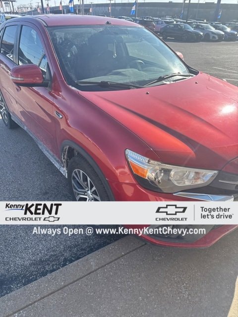 2018 Mitsubishi Outlander Sport ES's photo