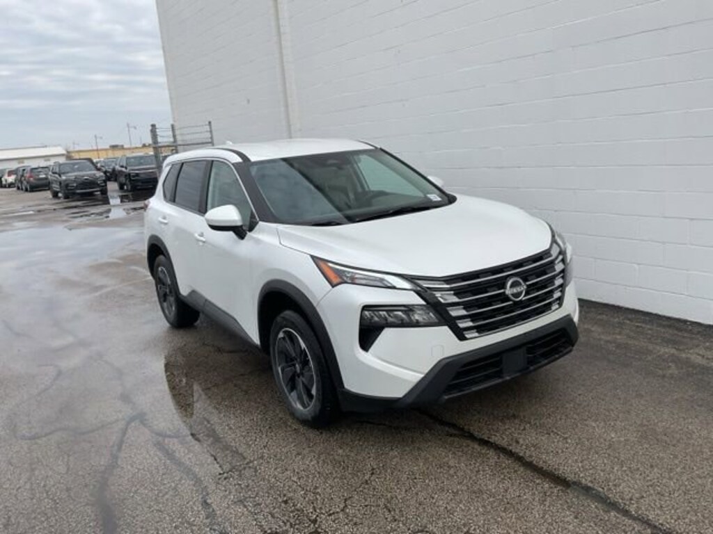 Used 2025 Nissan Rogue SV FWD SUV