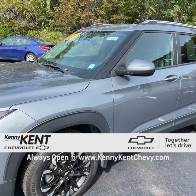 2022 Chevrolet Trailblazer LT photo 3