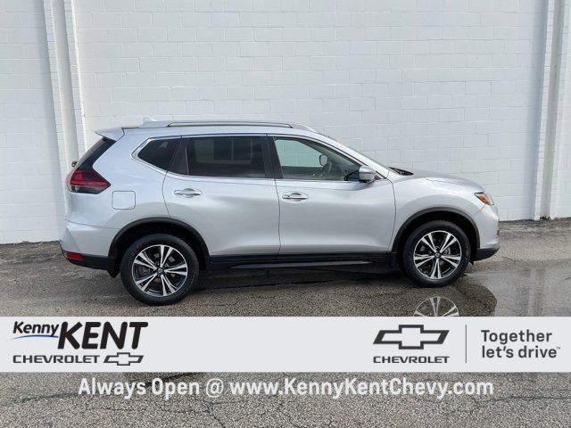 2020 Nissan Rogue SV AWD photo 3