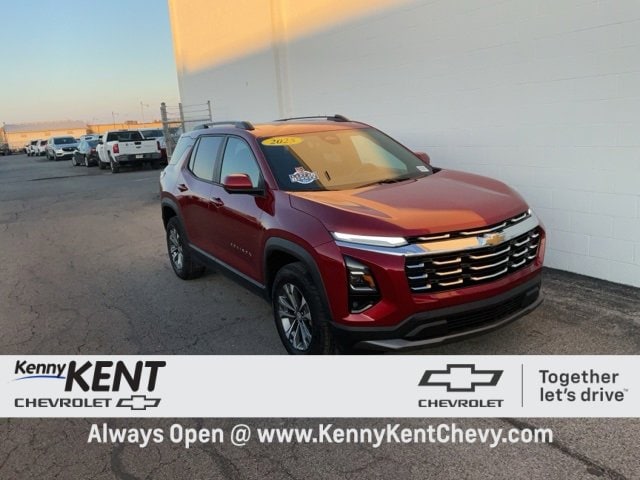 2025 Chevrolet Equinox LT's photo