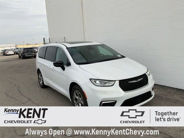 2024 Chrysler Pacifica Limited FWD