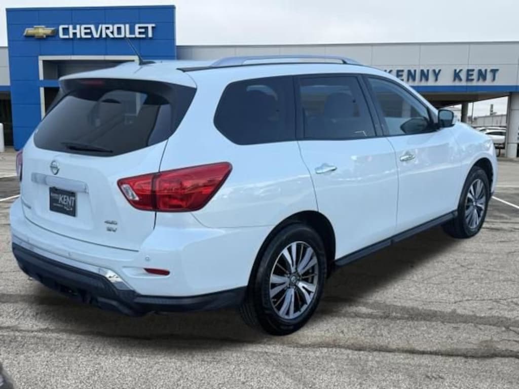Used 2018 Nissan Pathfinder SV SUV