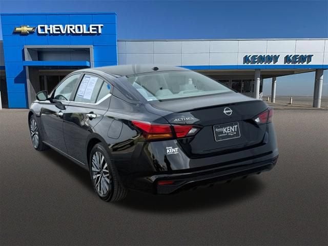 2025 Nissan Altima SV - Photo 29