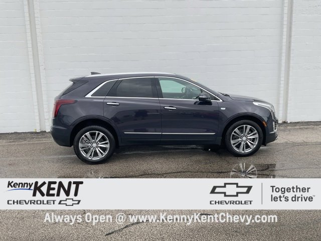 2025 Cadillac XT5 Premium Luxury photo 3