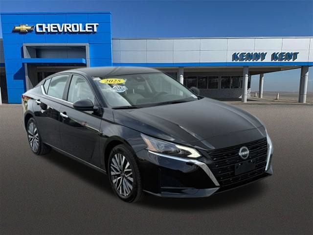2025 Nissan Altima
