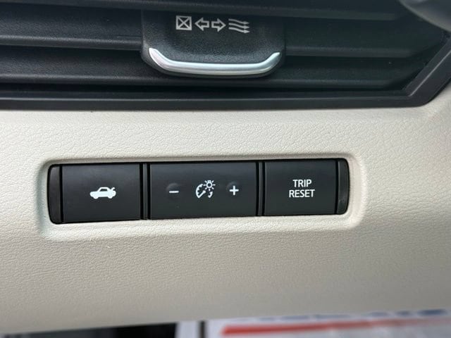 2025 Nissan Altima SV - Photo 22