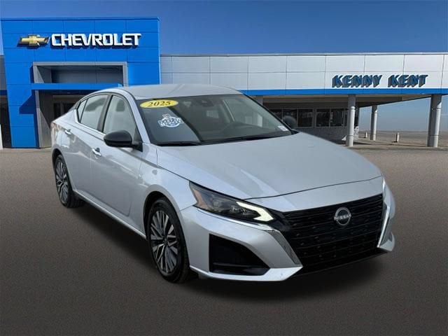 2025 Nissan Altima