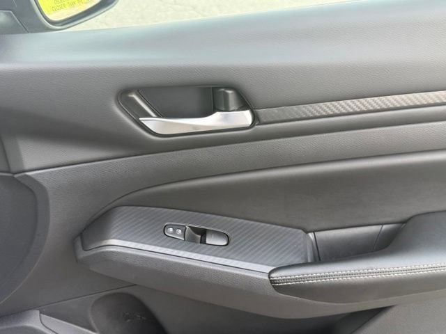 2025 Nissan Altima SV - Photo 17