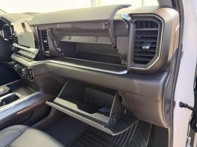 2024 Chevrolet Silverado 1500 LTZ - Photo 22