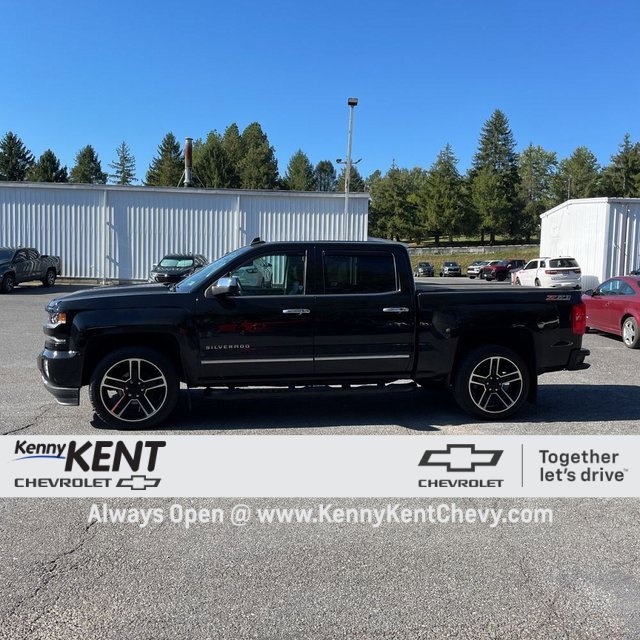2017 Chevrolet Silverado 1500 LTZ photo 2