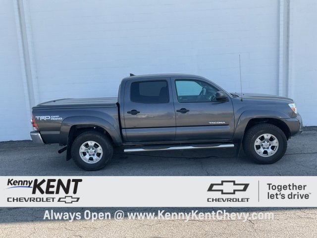 2014 Toyota Tacoma V6 4x4 Double Cab photo 2
