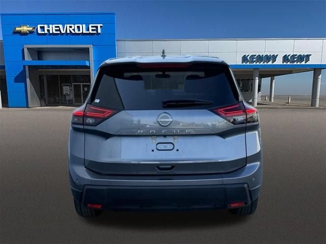 2025 Nissan Rogue SV - Photo 8