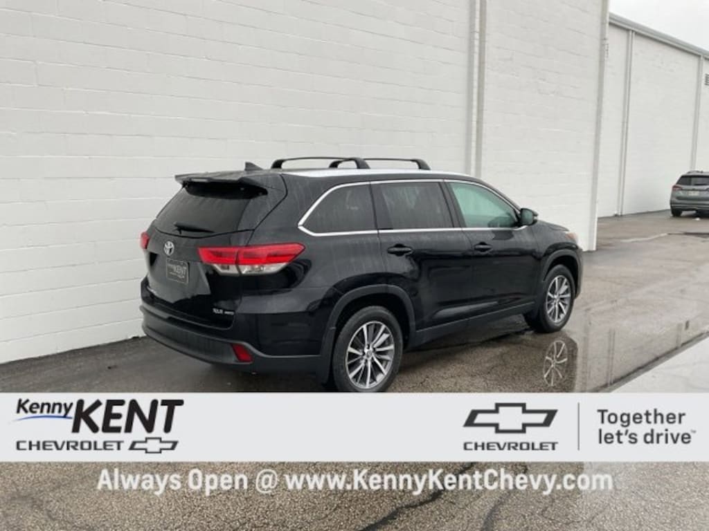 Used 2019 Toyota Highlander XLE SUV