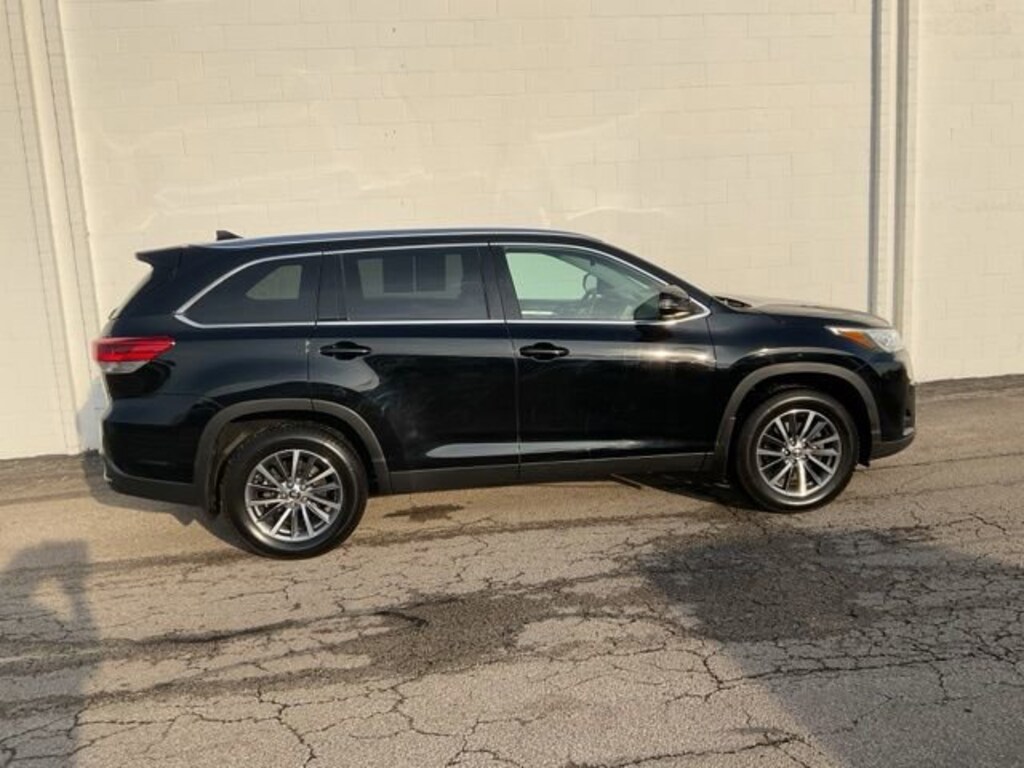 Used 2019 Toyota Highlander XLE SUV
