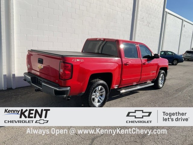 2018 Chevrolet Silverado 1500 LT photo 4