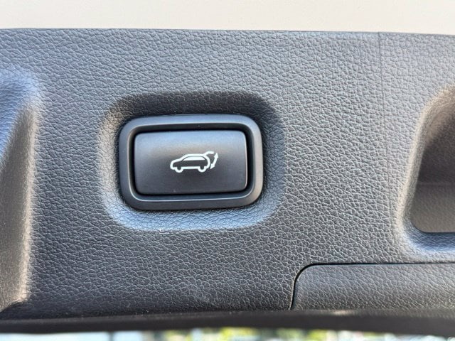 2023 Hyundai Santa Fe Limited HEV - Photo 11