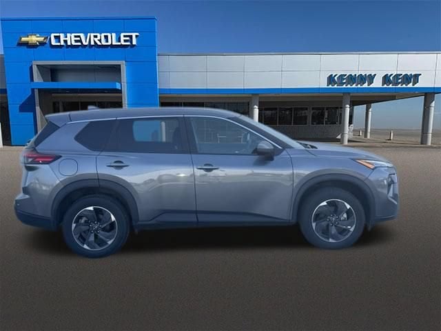 2025 Nissan Rogue SV - Photo 3