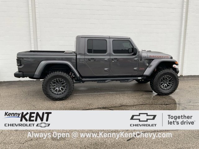 2021 Jeep Gladiator Mojave photo 2