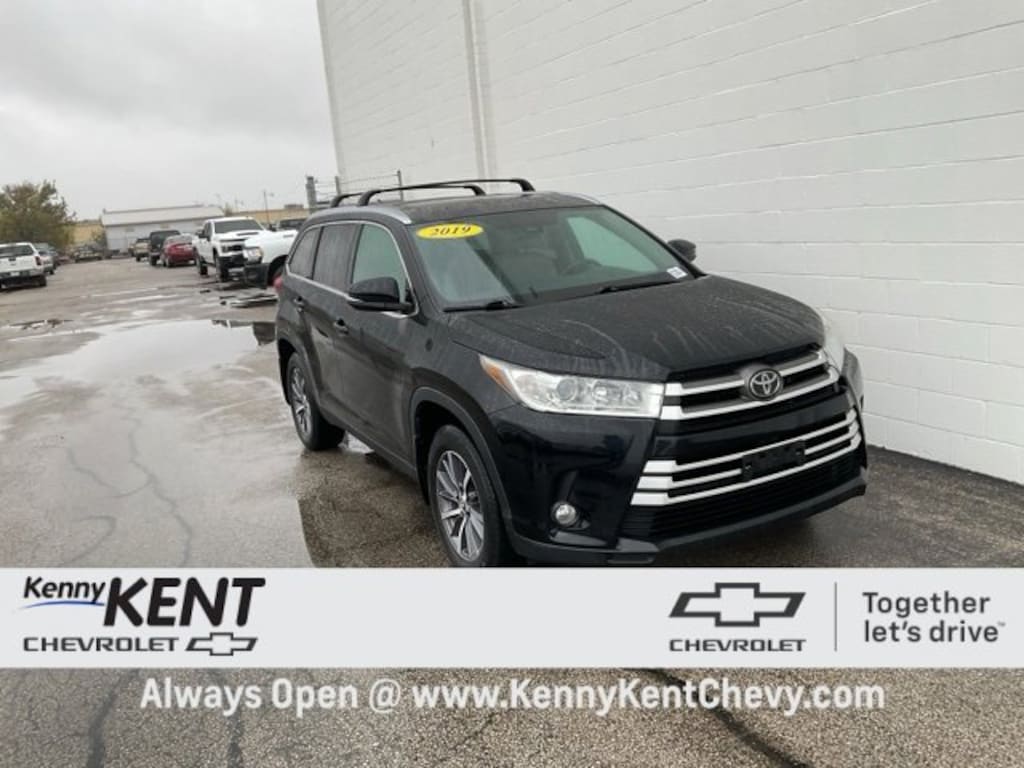 Used 2019 Toyota Highlander XLE SUV