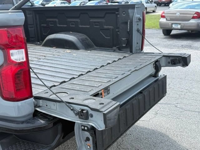 2025 Chevrolet Silverado 2500HD Custom - Photo 10