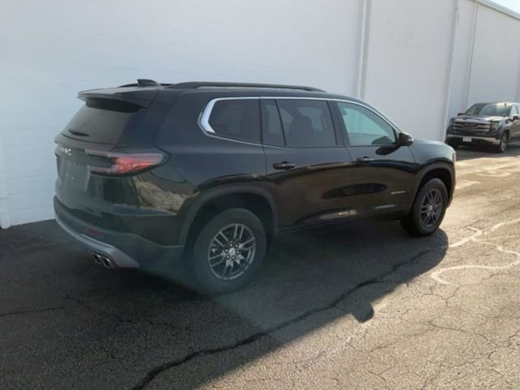 Used 2025 GMC Acadia Elevation SUV