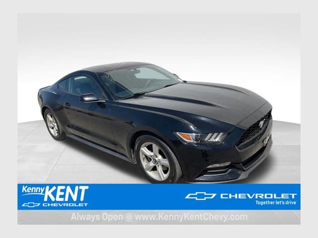 2016 Ford Mustang V6 Coupe's photo