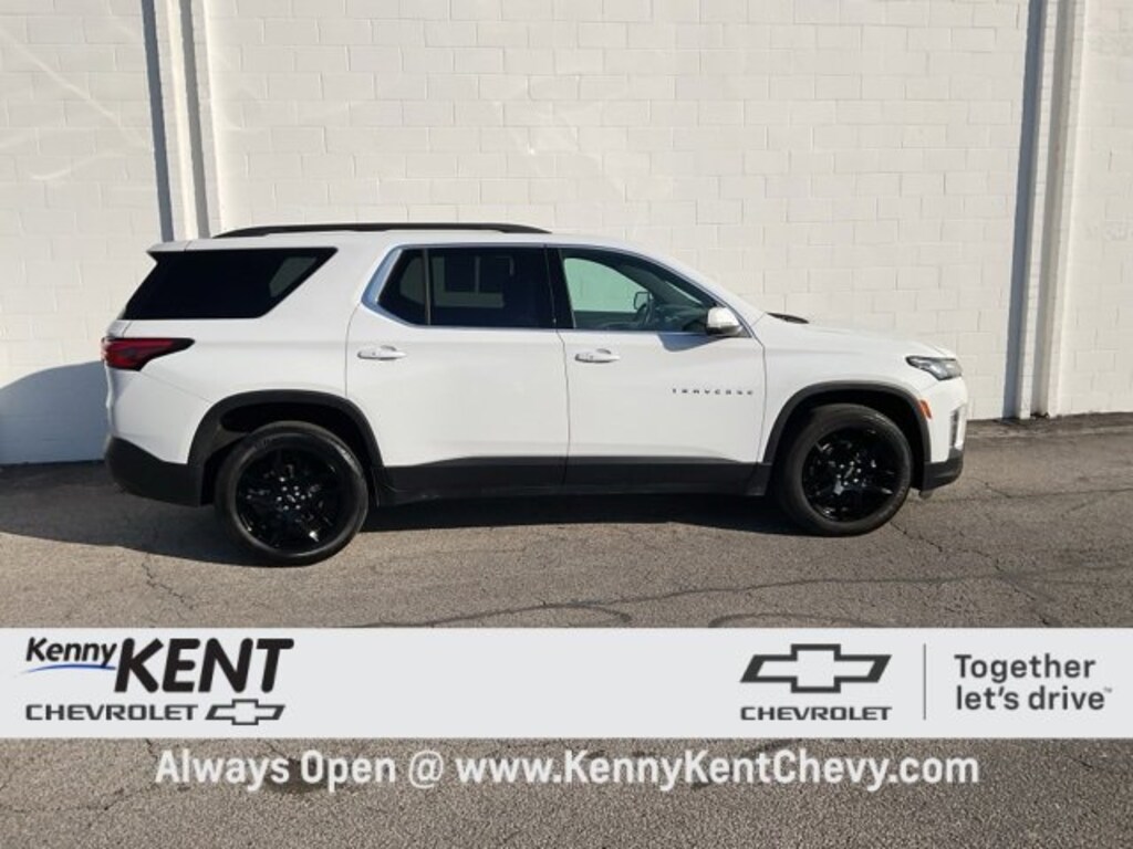 Used 2023 Chevrolet Traverse LT Cloth SUV