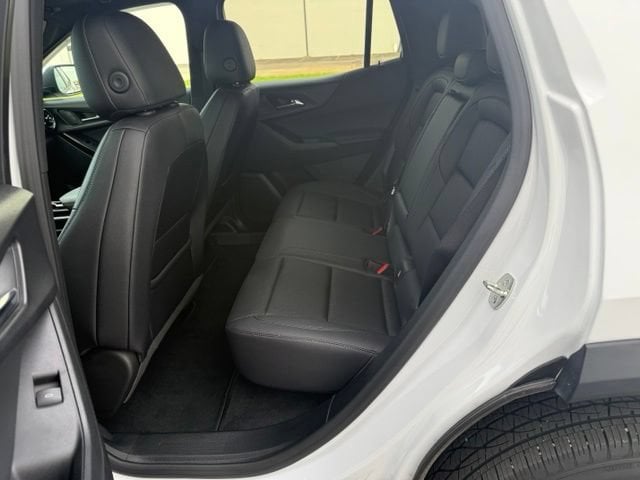 2026 Chevrolet Equinox LT - Photo 21
