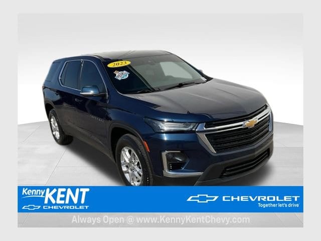 2023 Chevrolet Traverse FWD LS's photo