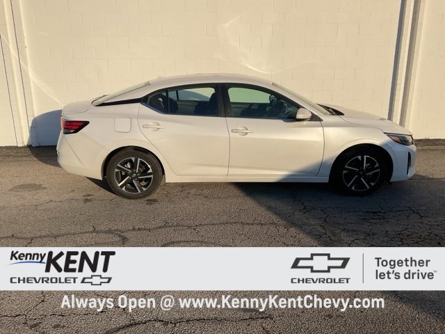 2024 Nissan Sentra SV photo 2