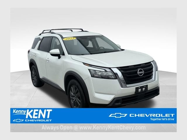 2023 Nissan Pathfinder SV 4WD's photo