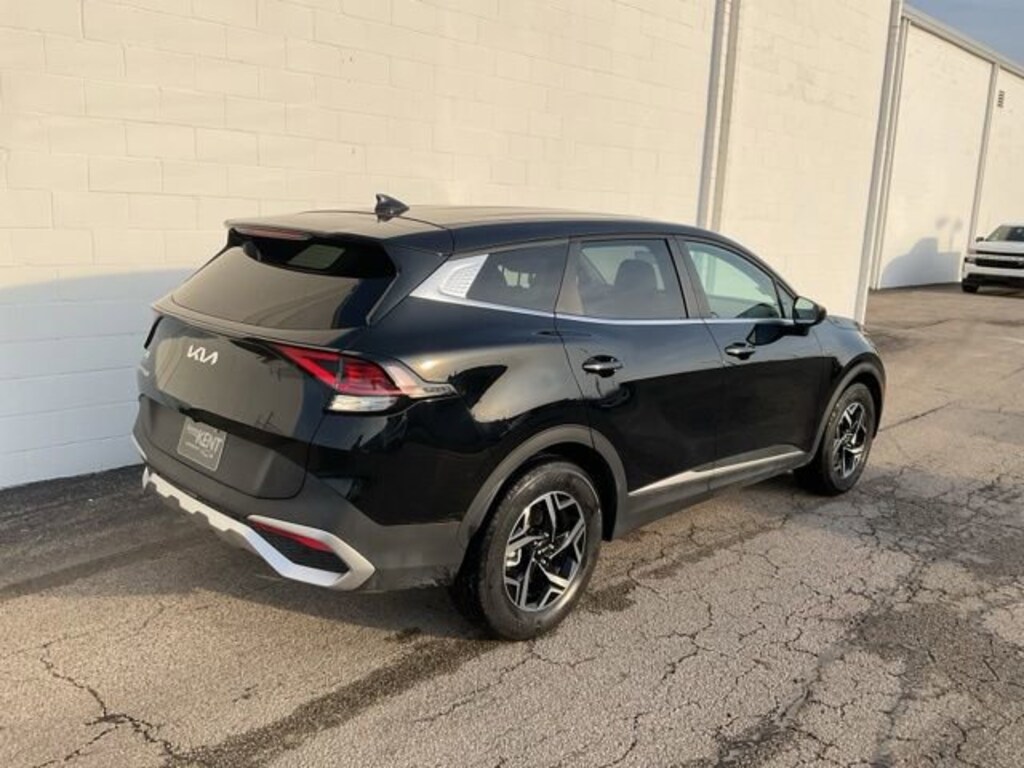 Used 2025 Kia Sportage LX SUV