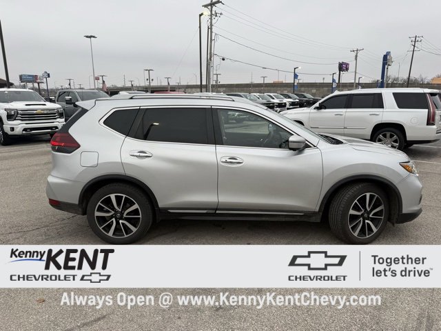 2020 Nissan Rogue SL's photo