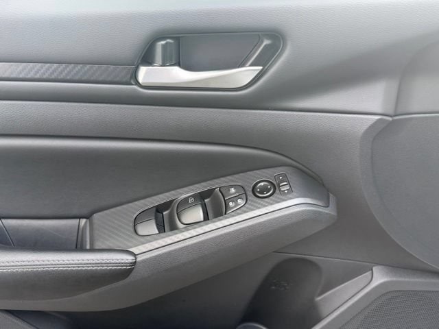 2025 Nissan Altima SV - Photo 23