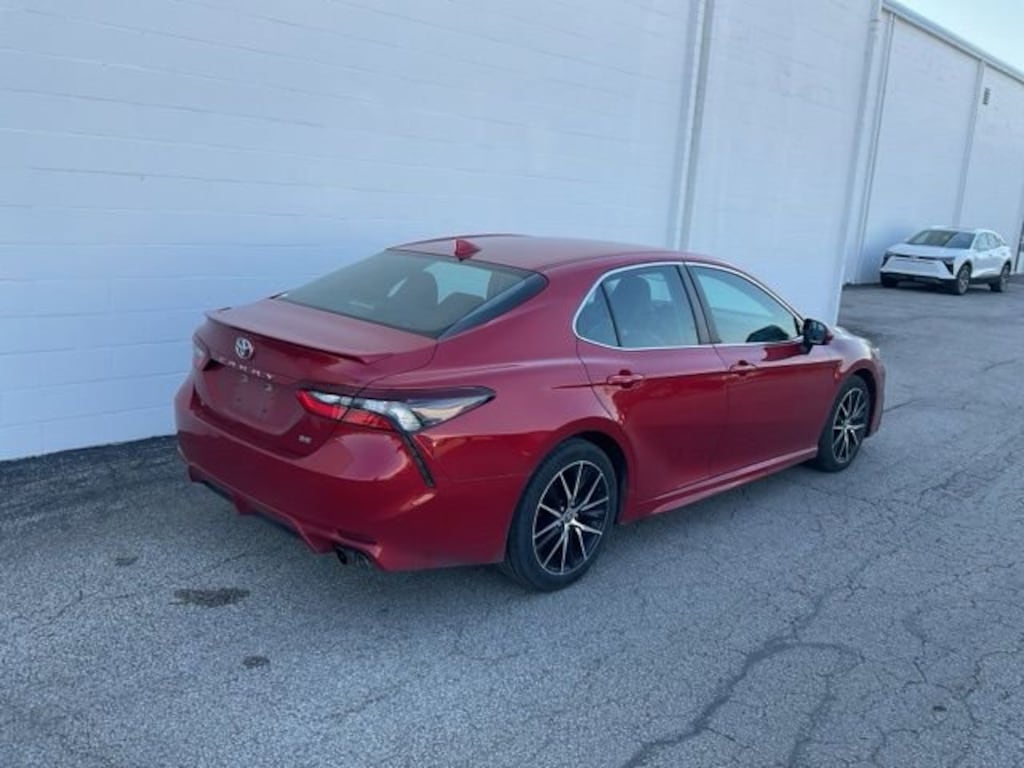 Used 2021 Toyota Camry SE Sedan