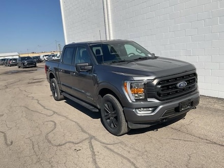 2022 Ford F-150 XLT Truck SuperCrew Cab