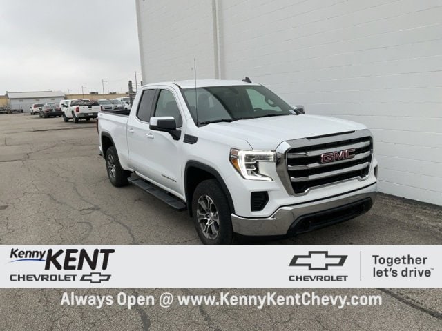 2021 GMC Sierra 1500 SLE's photo