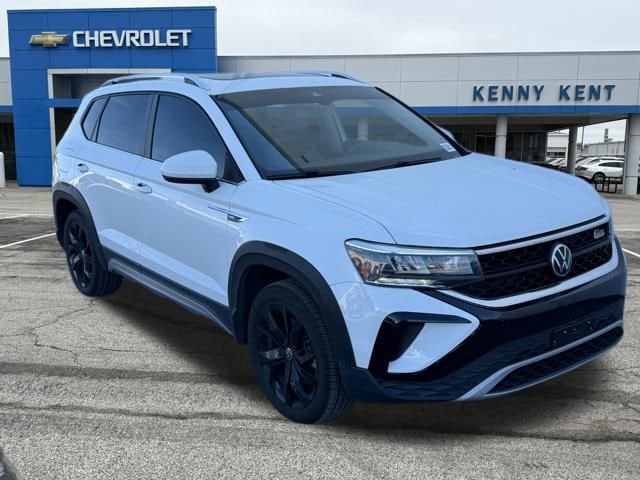 2022 Volkswagen Taos 1.5T SE's photo