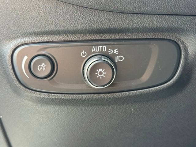 2024 Chevrolet Equinox LT - Photo 24