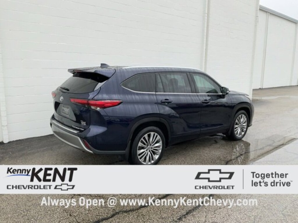 Used 2021 Toyota Highlander Platinum SUV
