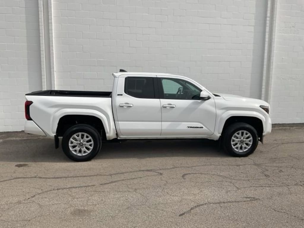 Used 2024 Toyota Tacoma SR5 Truck Double Cab