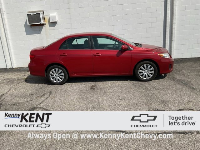 Used 2013 Toyota Corolla LE with VIN 2T1BU4EE8DC940082 for sale in Evansville, IN