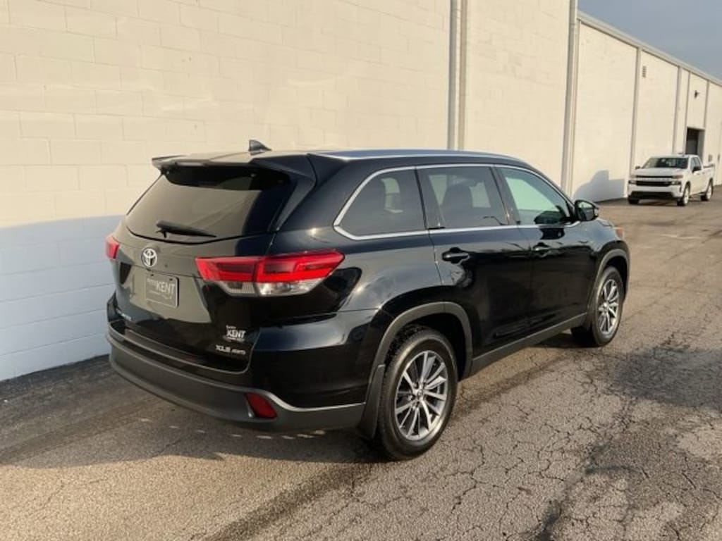 Used 2019 Toyota Highlander XLE SUV