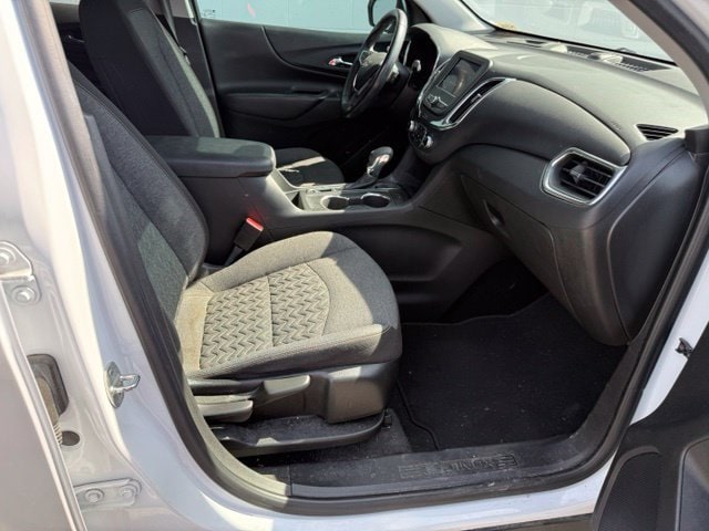 2022 Chevrolet Equinox LT - Photo 17