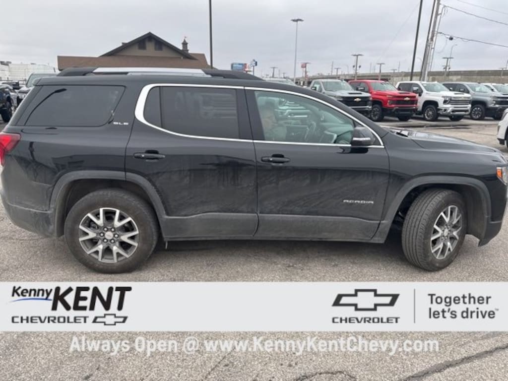 Used 2023 GMC Acadia SLE SUV