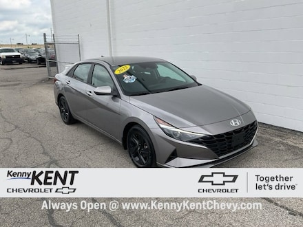 2023 Hyundai Elantra SEL Sedan